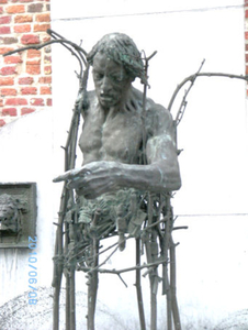 standbeeld 2