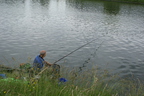 20070604-Watersportbaan vissen 096