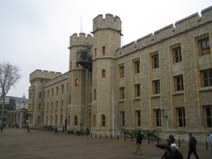 2A Tower of London _jewel house