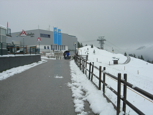 3 dagen later heeft het gesneeuwd op de Penken en het is Juli