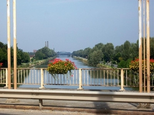 Kanaal Bossuit vanop de brug