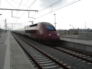 De 4302 komende van Antwerpen-Centraal