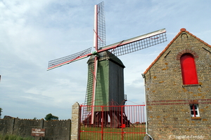 OUDE-ZEEDIJKMOLEN/AVEKAPPELE