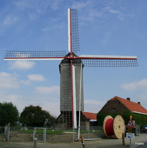 STEENAKKERMOLEN- LANGEMARK