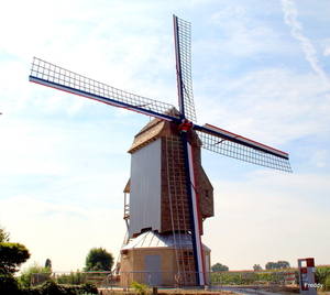 BEEUWSAERTMOLEN-BIKSCHOTE-LANGEMARK