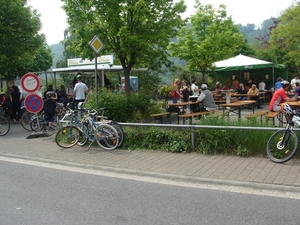 001006HappyMosel
