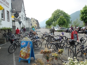 001012HappyMosel