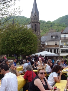 001018HappyMosel