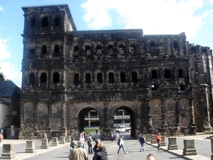 002002Trier