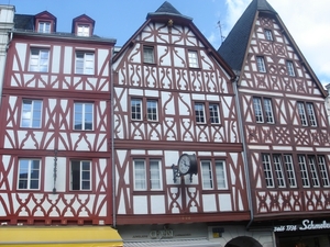 002006Trier