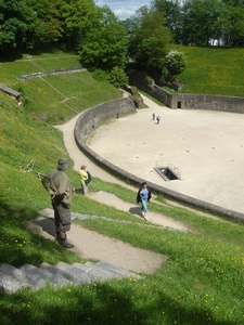 002039Trier