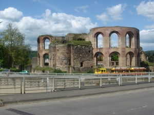 002042Trier