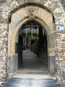 002505BurgThuran