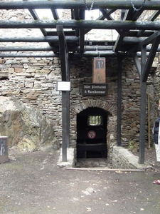 002515BurgThuran