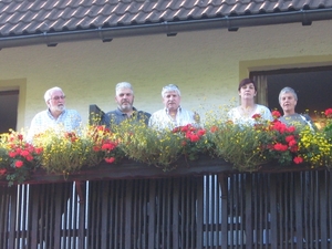 0021 precies de koninklijke familie op het balkon!