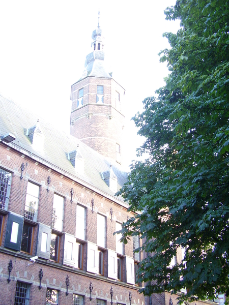 het provinciehuis