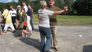 wings and wheels 081