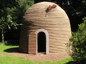 Reuzekorf op Hof ter Saksen te Beveren-Waas