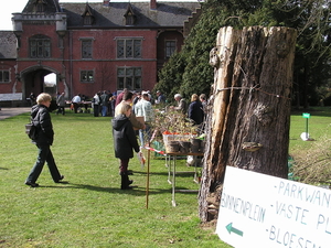 Standjes van de imkerverenigingen OVl.
