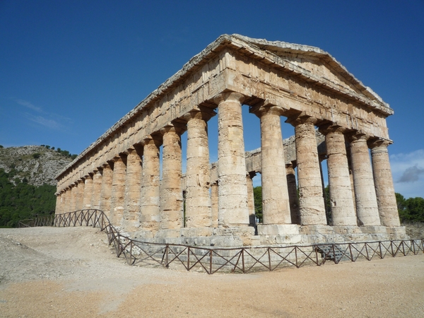 3a Segesta _Dorische tempel _P1040556