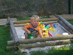 op bezoek bij onze kleinkinderen 15 Augustus 2009 054