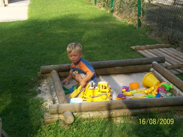 op bezoek bij onze kleinkinderen 15 Augustus 2009 055