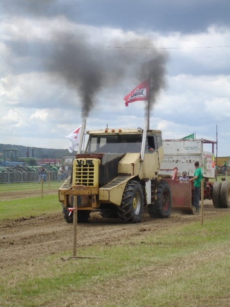Matagne-la-Petite tractot pulling