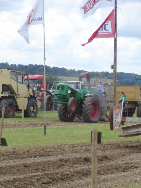 Matagne-la-Petite tractot pulling