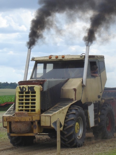Matagne-la-Petite tractot pulling