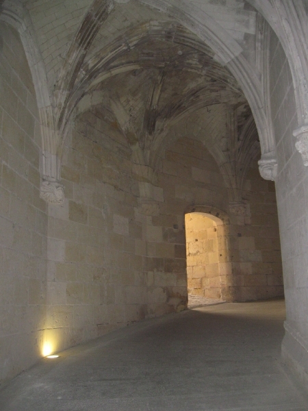 naar het hellend pad voor ruiters en koetsen