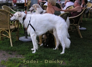 fadeï en Daicky op terras