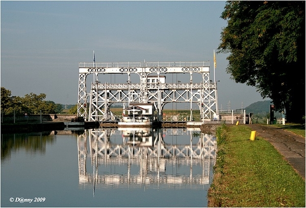 Een van de Oude scheepsliften