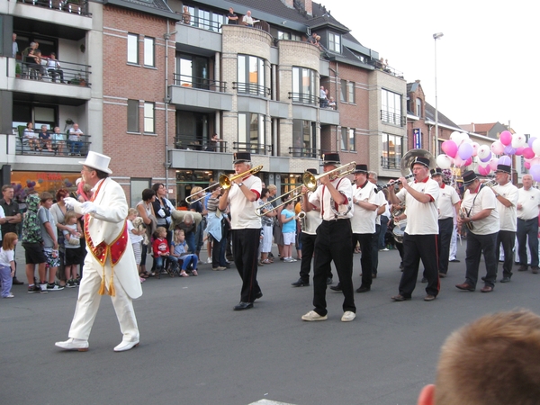 Feestvierend volk.