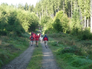 09.08.28.29.30.EIFEL.NOG EEN WANDELINKSKE DE ZONDAGMORGEN