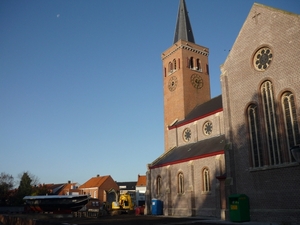 BOEKHOUTE KERK EN BOU