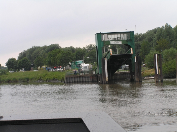 2006-07-03  BURCHT D 014