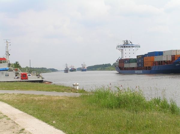 2006-07-03  BURCHT D 019