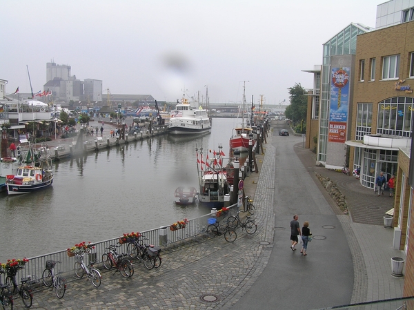 2006-07-03  BURCHT D 056