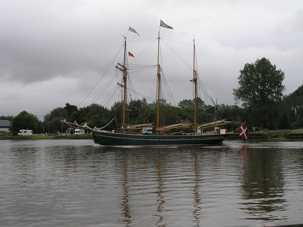 2006-07-03  BURCHT D 073