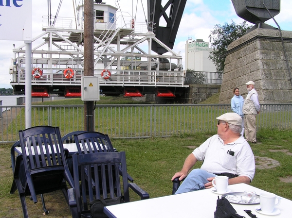 2006-07-03  BURCHT D 116