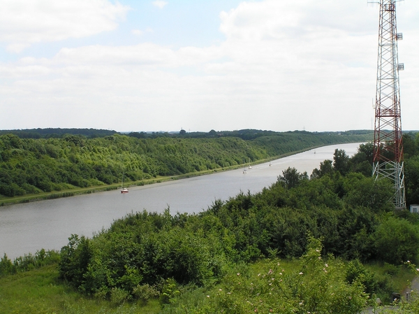 2006-07-03  BURCHT D 135