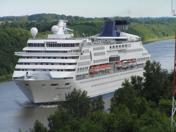 2006-07-03  BURCHT D 149