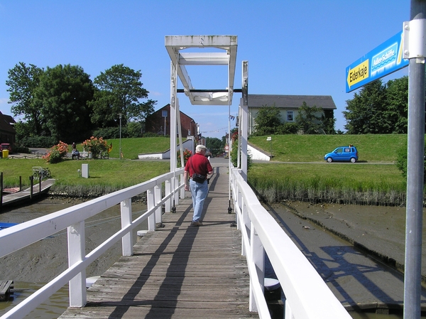 2006-07-03  BURCHT D 158