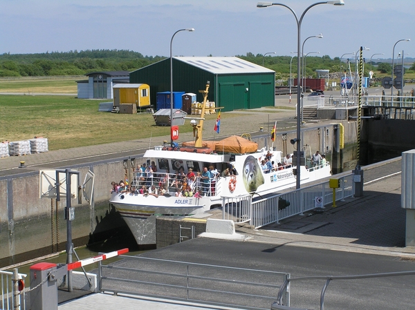 2006-07-03  BURCHT D 168