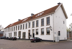 57 kloostergebouwen