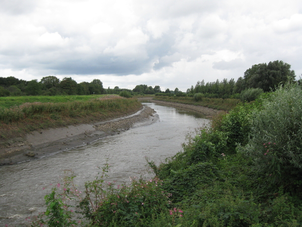 De rivier de Zenne aan de brug te Hombeek