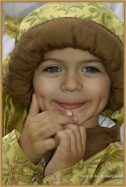 sized_sized_DSC13524a st guidoprocessie