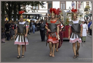 sized_sized_DSC13577a st guidoprocessie