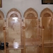 Panormo : kerkje. Fraai houtsnijwerk.