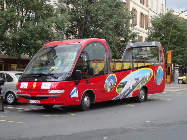 Toeristenbus in Millau